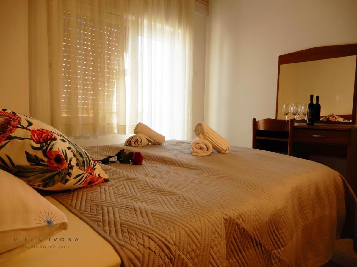 Bed And Breakfast Ivona Baška Voda Dış mekan fotoğraf