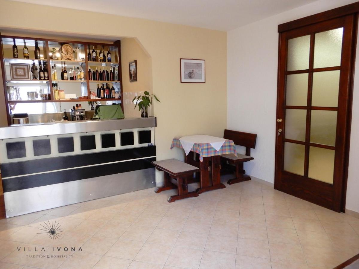 Bed And Breakfast Ivona Baška Voda Dış mekan fotoğraf